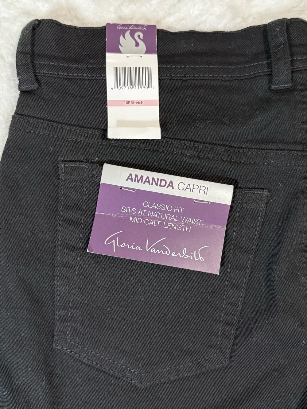 Gloria Vanderbilt Amanda Capris Black - Size 10Petite - NWT - Picture 12 of 15